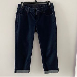 Jennifer Lopez capris